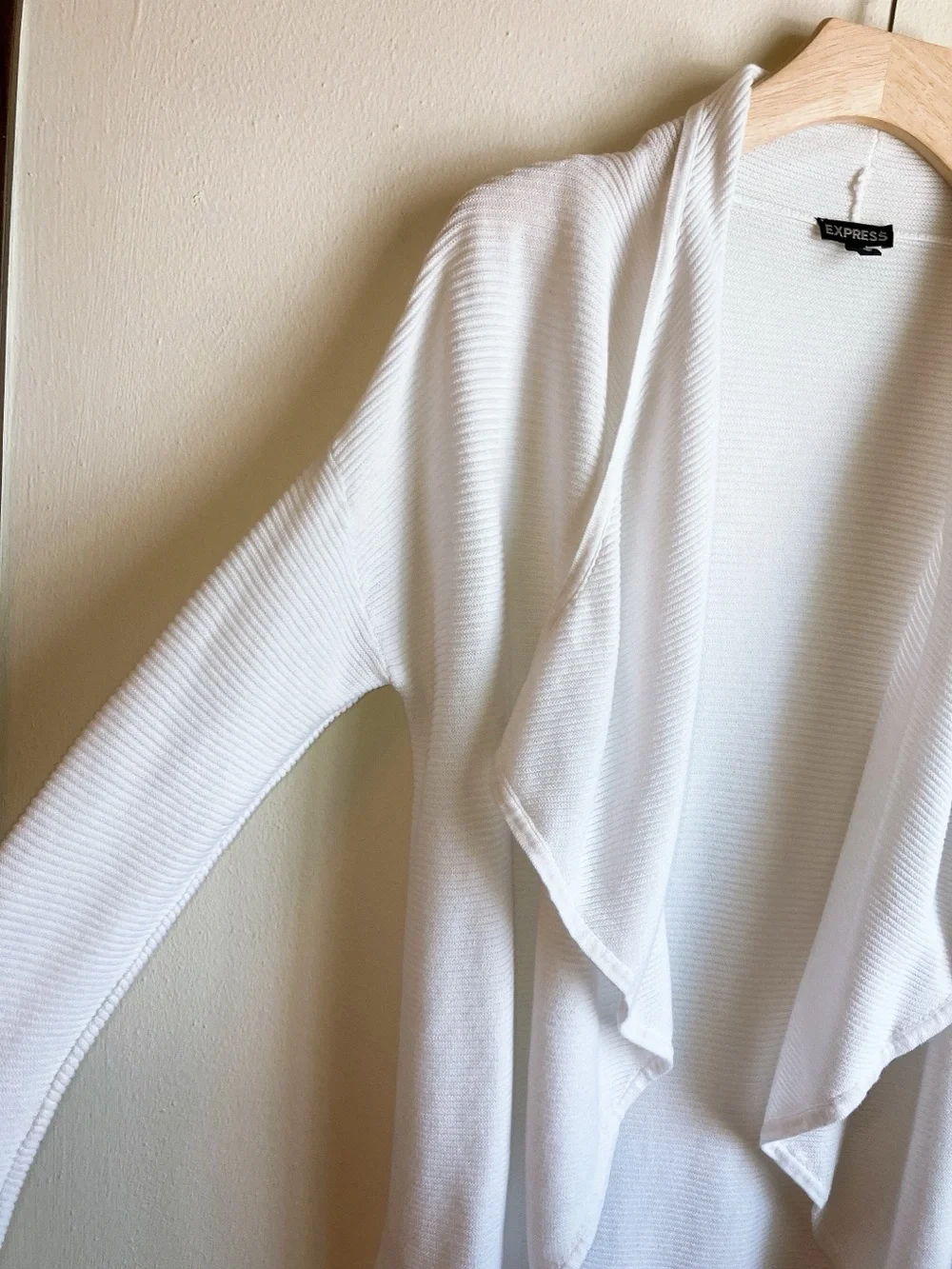 Express White Longsleeve Ribbed Cardigan Sweater Medium - Picture 9 of 10